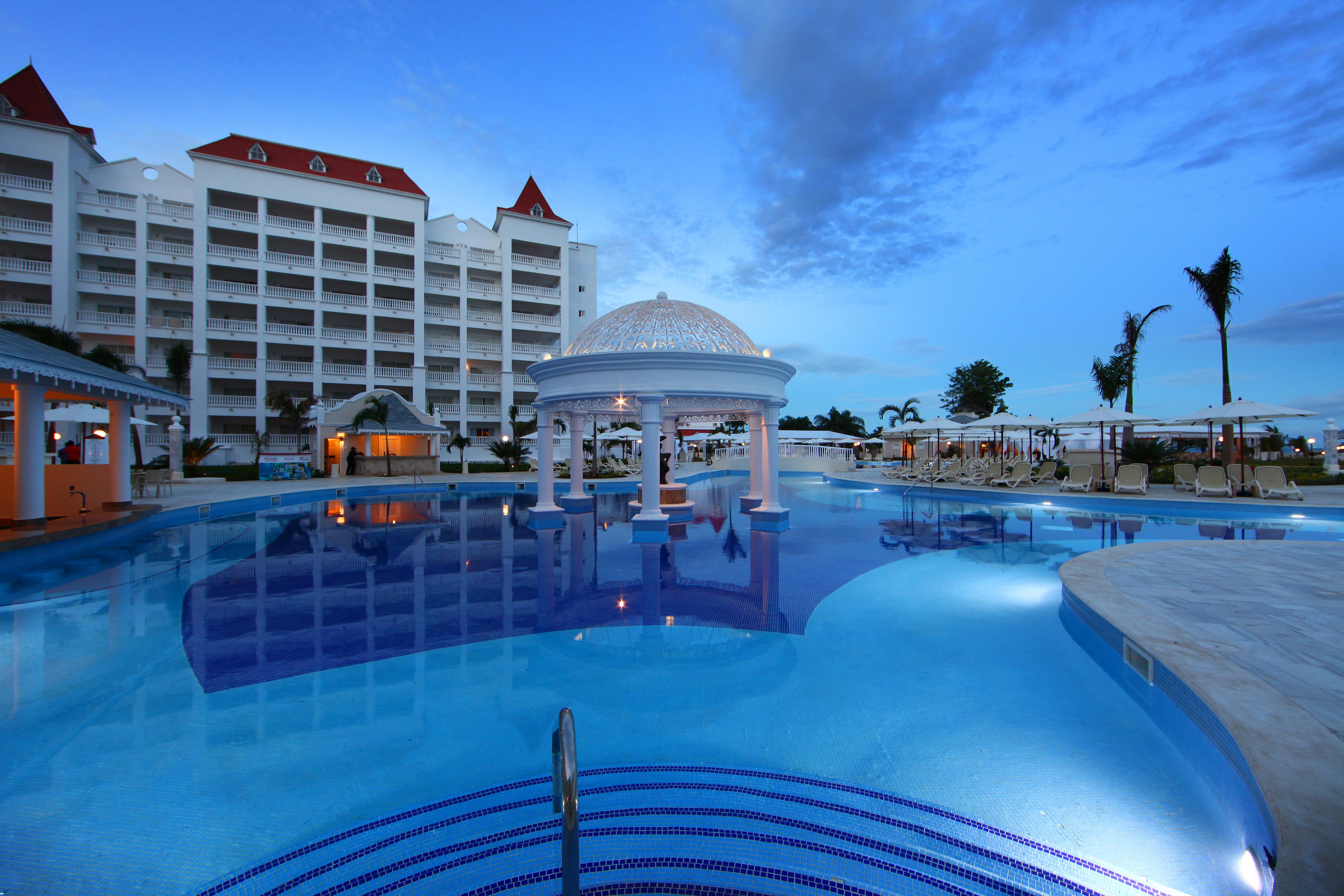 Bahia Principe Luxury Runaway Bay (Adults Only) المظهر الخارجي الصورة