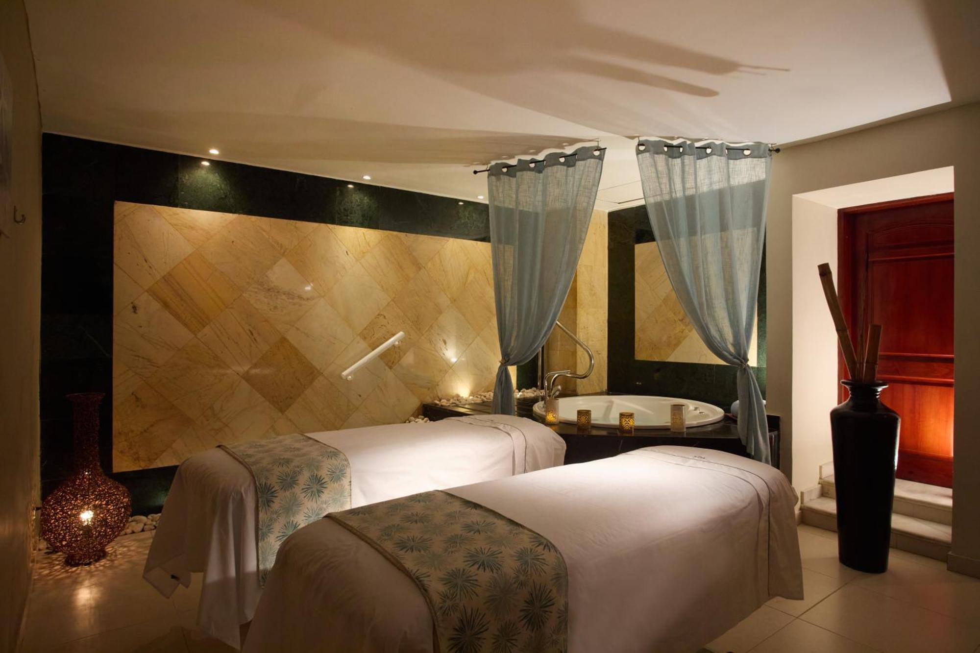 Bahia Principe Luxury Runaway Bay (Adults Only) المظهر الخارجي الصورة